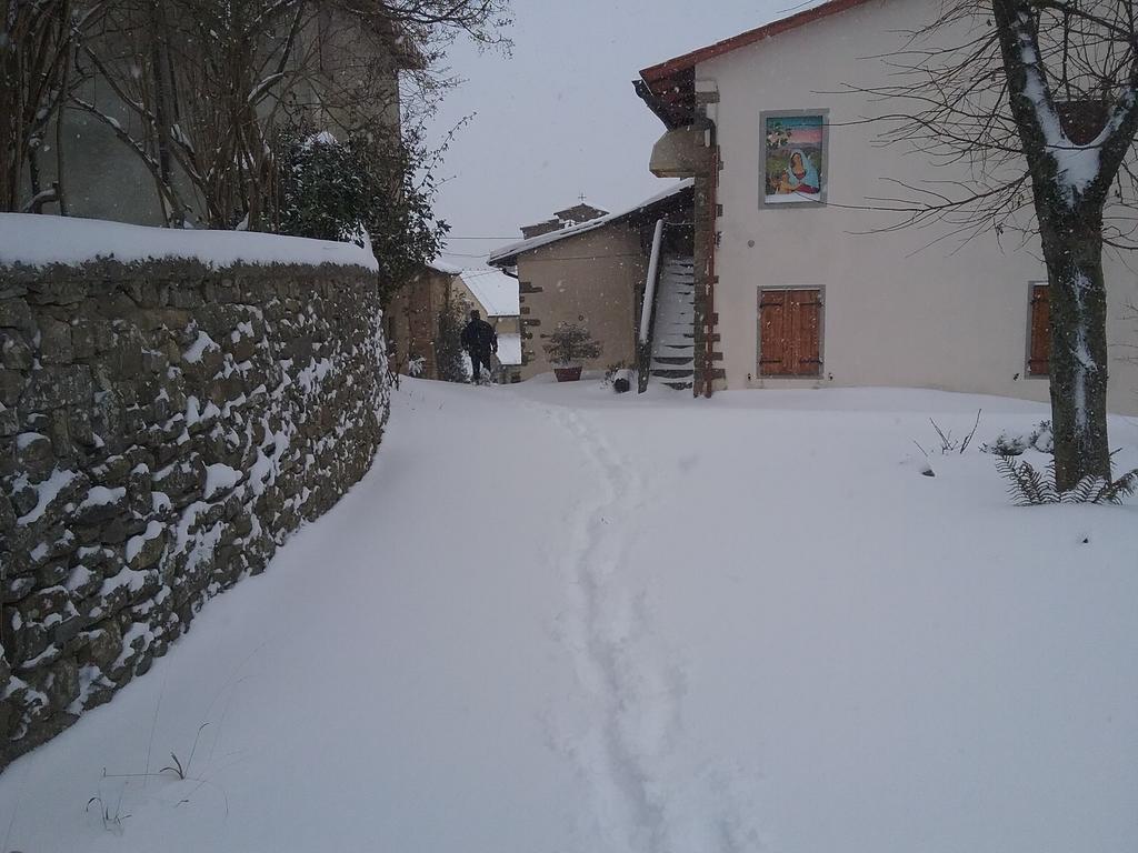 Casa Vacanze Podere Ugolini Ронта Экстерьер фото